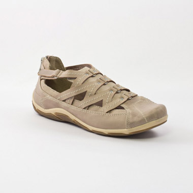 chaussures de marche ete