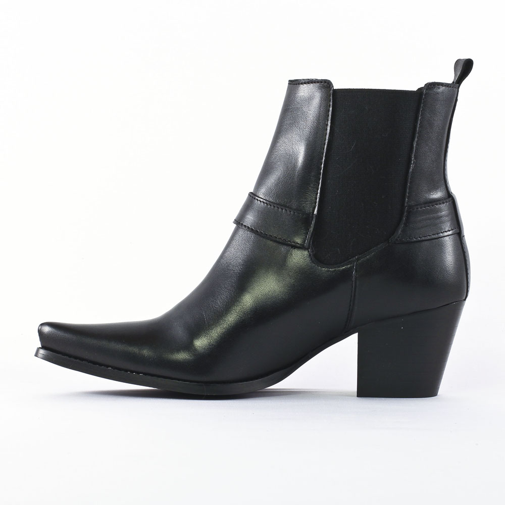 boots femme bout pointu