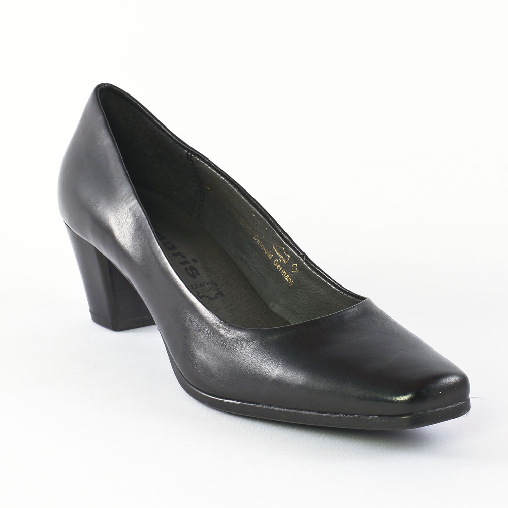chaussure a bout carre