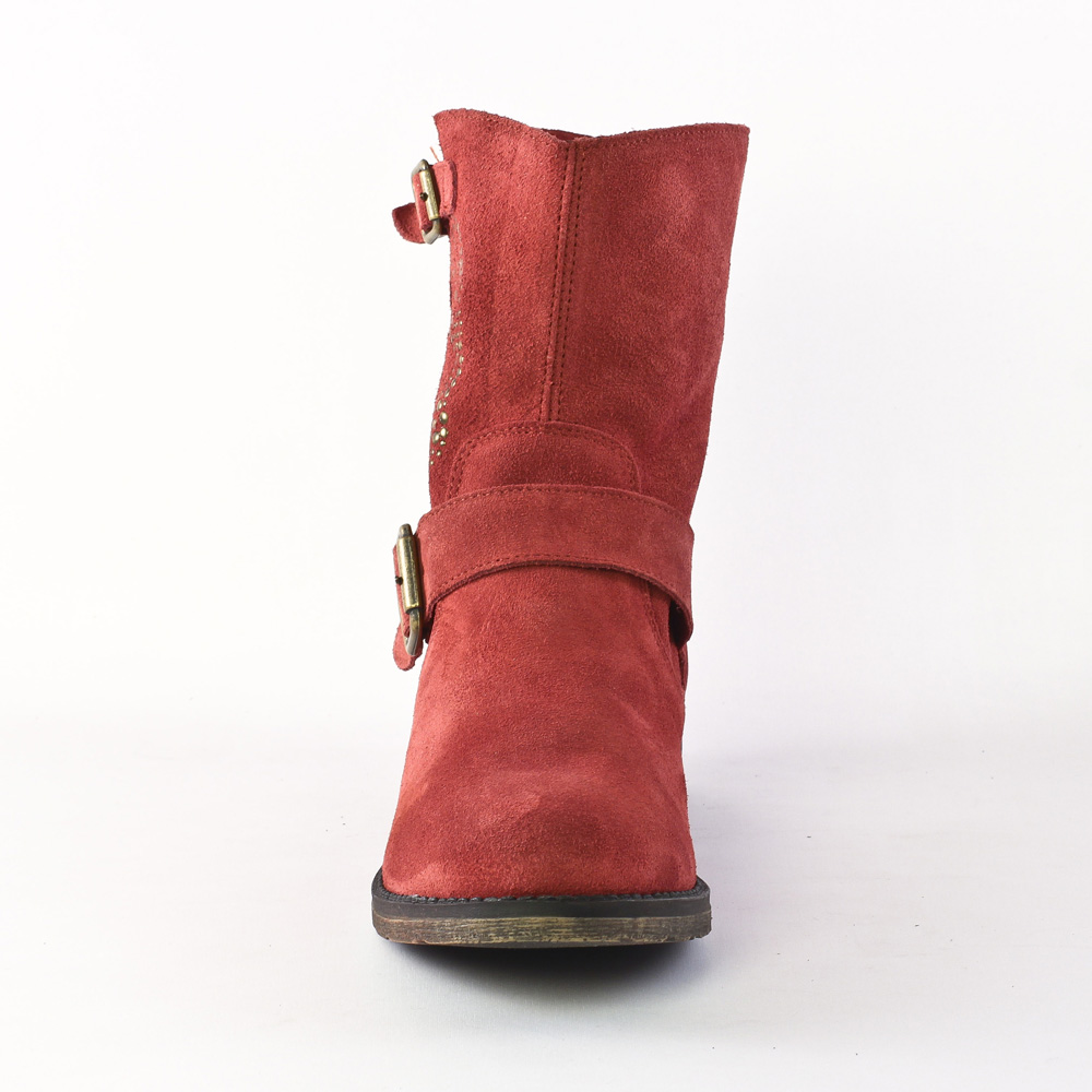 bottes rouge bordeaux